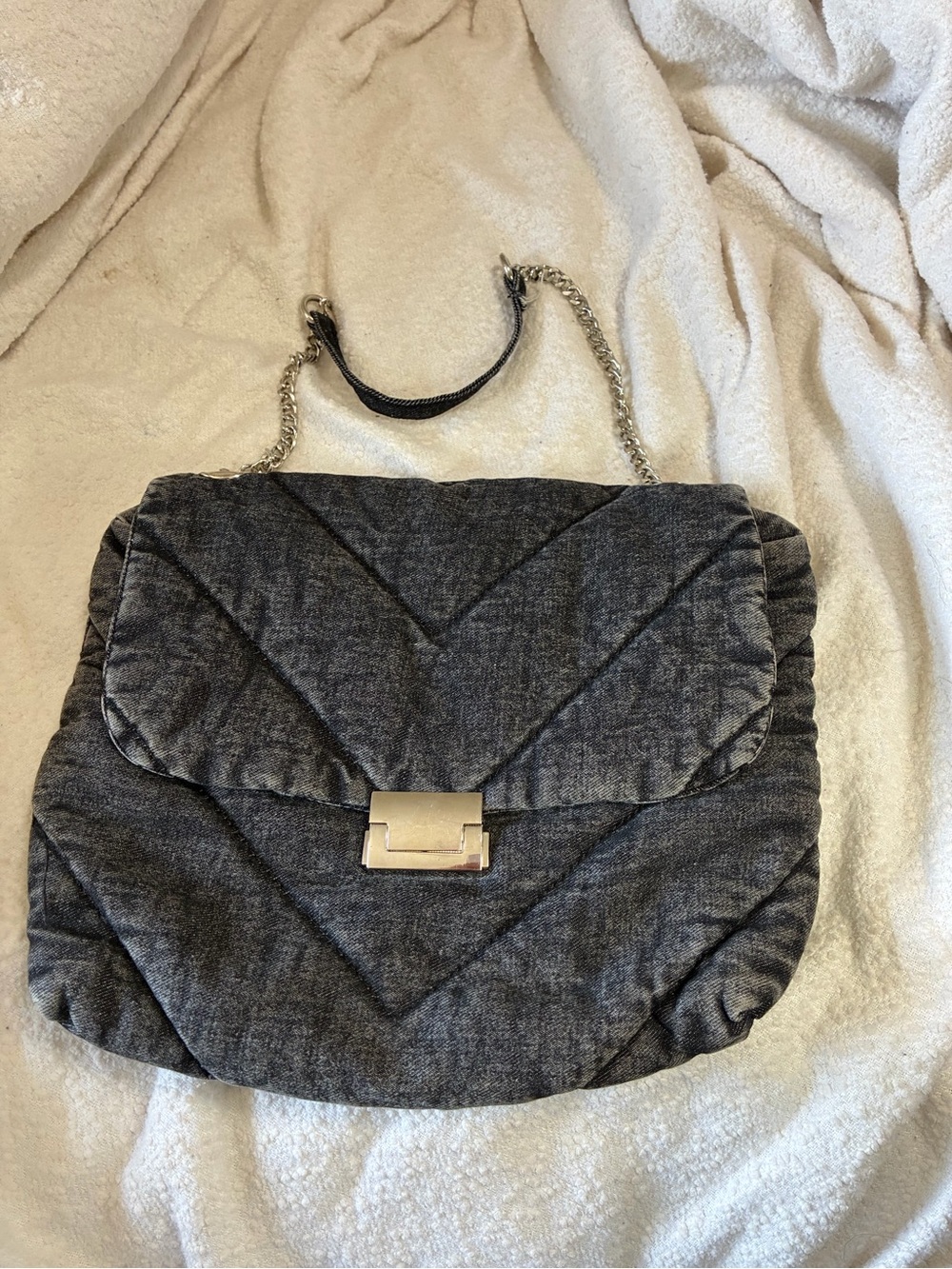 Zara Quilted Chain Strap Women's Shoulder Bag - Gray